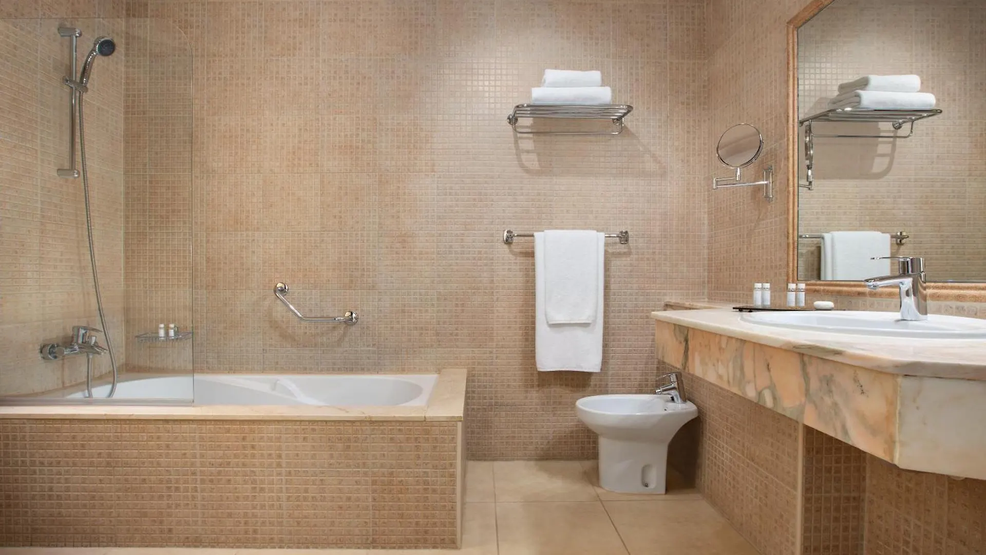 Ramada Residences By Wyndham Costa Adeje 3*, 阿德耶